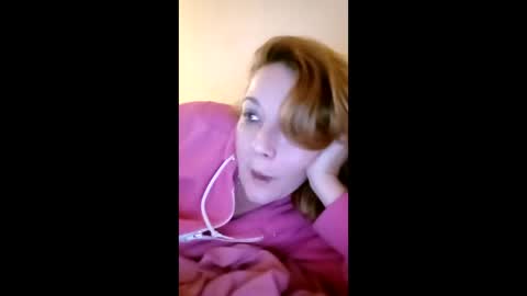 Snapshot of lauriehotxxx chatting on February 2, 9:46 pm lauriehotxxx online show from February 2, 9:46 pm