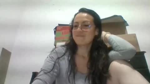 Laury  online show from April 1, 4:57 am