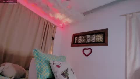 Lauu G online show from January 28, 3:15 am