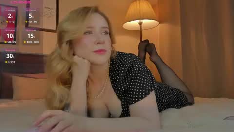 Snapshot of lavender_tender chatting on June 28, 8:48 pm Lav online show from June 28, 8:48 pm