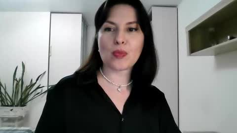 Snapshot of lavender_victoria chatting on September 9, 5:45 pm Diana online show from September 9, 5:45 pm