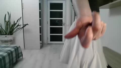 Snapshot of lavender_victoria chatting on September 16, 4:52 pm Diana online show from September 16, 4:52 pm