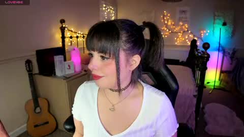 Snapshot of lavenderrzz19 chatting on June 28, 3:18 pm Lavenderrzz online show from June 28, 3:18 pm