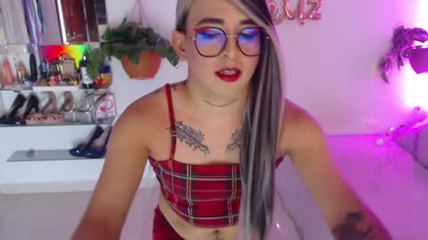 Cristina online show from December 12, 11:47 pm