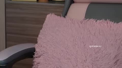 Mara online show from March 12, 1:25 am