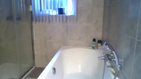 Snapshot of law9102 chatting on November 4, 3:00 pm Law online show from November 4, 3:00 pm