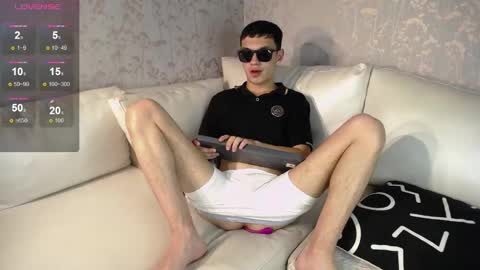 Snapshot of lawford_mike chatting on December 31, 8:34 pm Mike online show from December 31, 8:34 pm