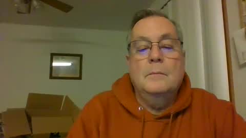 Snapshot of lawnboy62 chatting on December 12, 2:59 am lawnboy62 online show from December 12, 2:59 am