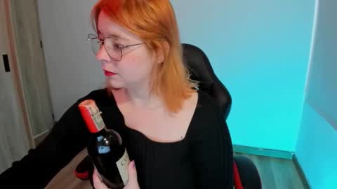 Snapshot of lay_lah chatting on September 30, 5:07 pm laylaah online show from September 30, 5:07 pm