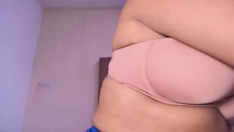 Lay Madison  online show from November 2, 7:16 pm