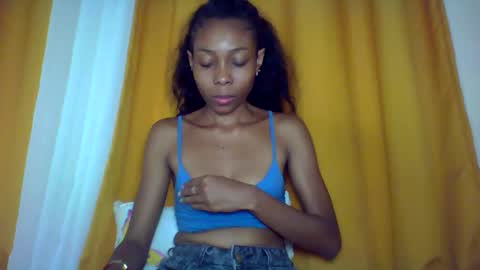 layannek online show from December 15, 6:45 pm