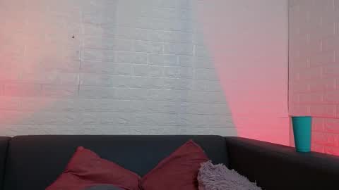 Snapshot of layla_707 chatting on February 25, 2:47 am Layla online show from February 25, 2:47 am