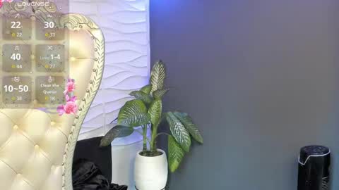 Snapshot of layla_707 chatting on September 11, 10:43 pm Layla online show from September 11, 10:43 pm