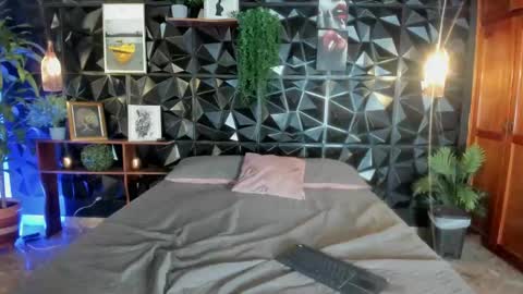 Snapshot of layla_707 chatting on September 23, 2:25 am Layla online show from September 23, 2:25 am