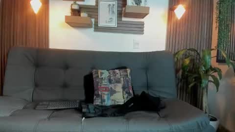 Snapshot of layla_707 chatting on October 20, 10:21 pm Layla online show from October 20, 10:21 pm