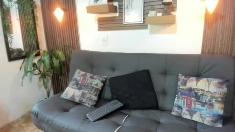 Snapshot of layla_707 chatting on November 12, 9:36 pm Layla online show from November 12, 9:36 pm