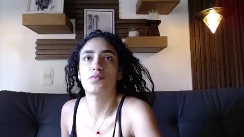 Snapshot of layla_707 chatting on November 18, 7:29 pm Layla online show from November 18, 7:29 pm