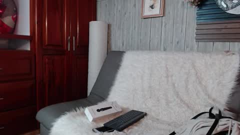 Layla online show from January 18, 10:13 pm