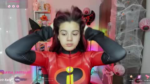 Snapshot of layla_castilloo chatting on October 17, 2:41 pm Layla online show from October 17, 2:41 pm