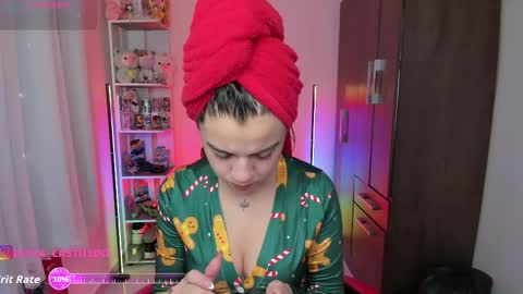 Snapshot of layla_castilloo chatting on November 9, 11:30 am Layla online show from November 9, 11:30 am