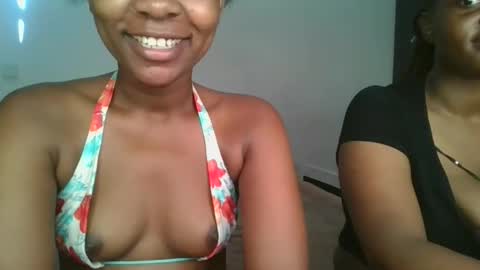 layla_cutiee online show from March 16, 5:35 am