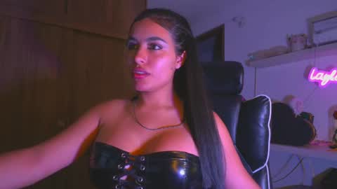 Layla online show from July 16, 4:18 am