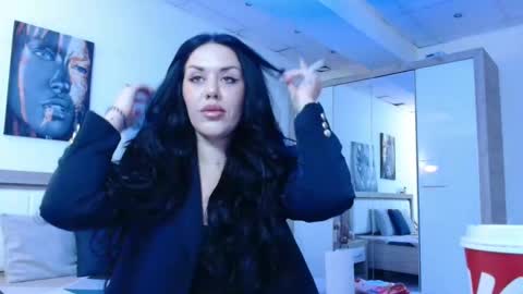 Snapshot of laylacruz chatting on February 13, 2:56 am laylacruz online show from February 13, 2:56 am