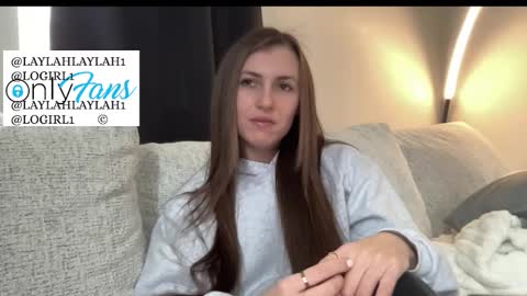 laylahlaylah1 online show from January 9, 6:42 pm