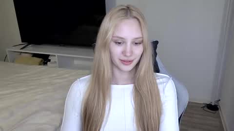 LaylaPretty001 online show from March 1, 12:18 pm