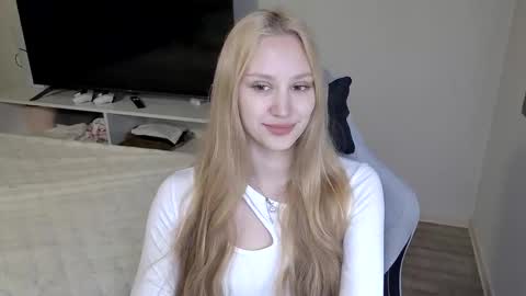 LaylaPretty001 online show from April 18, 10:08 am