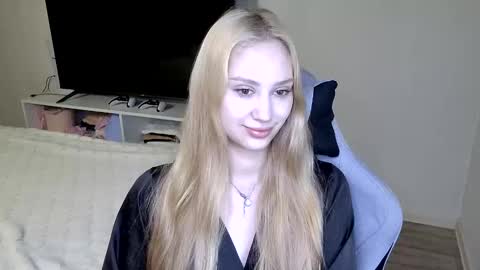 LaylaPretty001 online show from June 6, 4:50 am