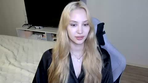 LaylaPretty001 online show from June 22, 5:04 am
