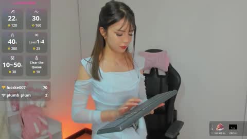 Snapshot of laylavelvet chatting on November 30, 11:20 pm LAYLA online show from November 30, 11:20 pm