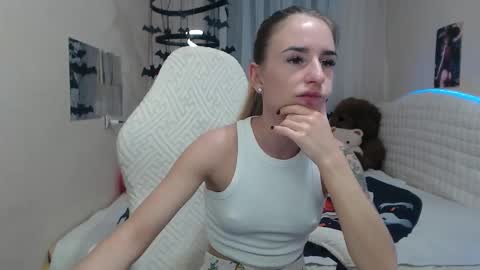 laymablast online show from November 8, 9:42 am