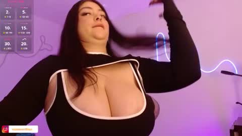 Vannessa  online show from June 10, 3:33 pm