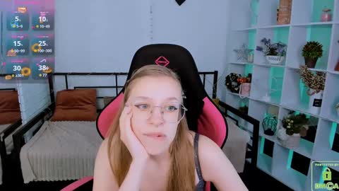 layriantavee online show from January 8, 7:13 am