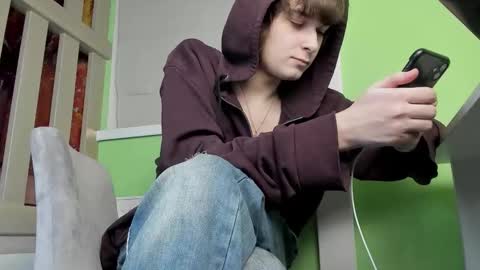 Alex online show from February 4, 1:33 am