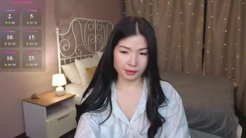 lea_apple online show from June 17, 12:24 am