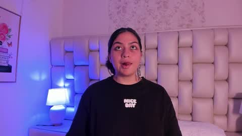 lea_hunter__ online show from November 17, 7:41 pm