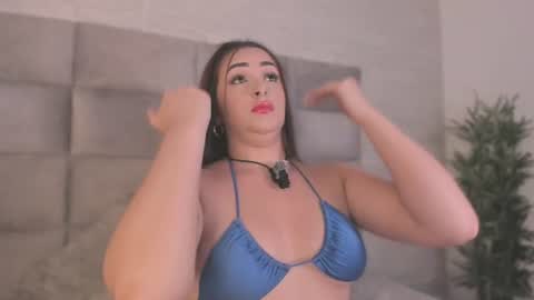 lea_walkerr online show from July 28, 7:39 pm