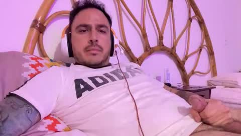 Snapshot of leafar_volkov chatting on October 16, 4:02 am leafar_volkov online show from October 16, 4:02 am