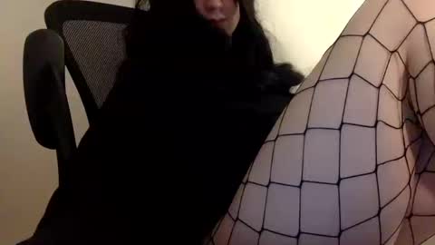 Snapshot of leah_nicolexo chatting on October 20, 4:35 am leah_nicolexo online show from October 20, 4:35 am
