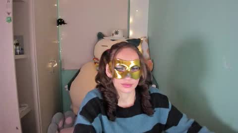 Snapshot of leah_sm chatting on March 13, 6:03 pm Laura online show from March 13, 6:03 pm