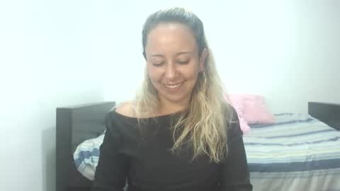 Snapshot of leah_susman chatting on October 28, 3:43 am leah_susman online show from October 28, 3:43 am