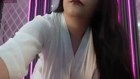 leahbliss online show from May 26, 10:11 am