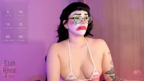 Snapshot of leahghoul666 chatting on February 9, 10:43 pm Leah Independent Model OF leahghoul666 online show from February 9, 10:43 pm