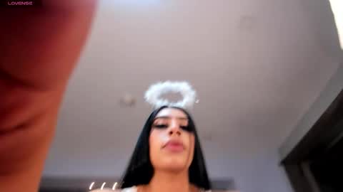 Snapshot of leahlombardi_ chatting on October 30, 3:19 am leahlombardi_ online show from October 30, 3:19 am