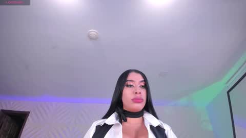 Snapshot of leahlombardi_ chatting on November 9, 3:16 am leahlombardi_ online show from November 9, 3:16 am