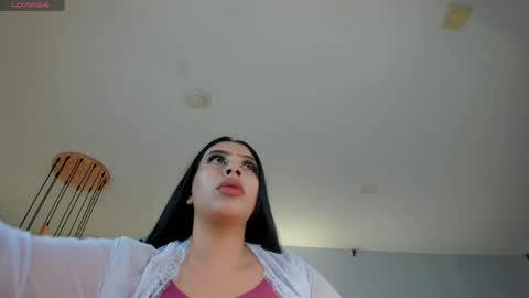 Snapshot of leahlombardi_ chatting on June 7, 5:06 pm leahlombardi_ online show from June 7, 5:06 pm