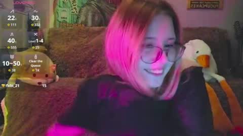 Leah online show from July 25, 8:50 pm